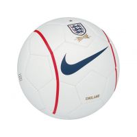 CENG19: Anglia - piłka Nike